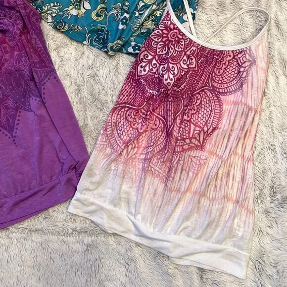 Lot of 4 Prana Tanks, Fit Like Mediums - Picture 6 of 10